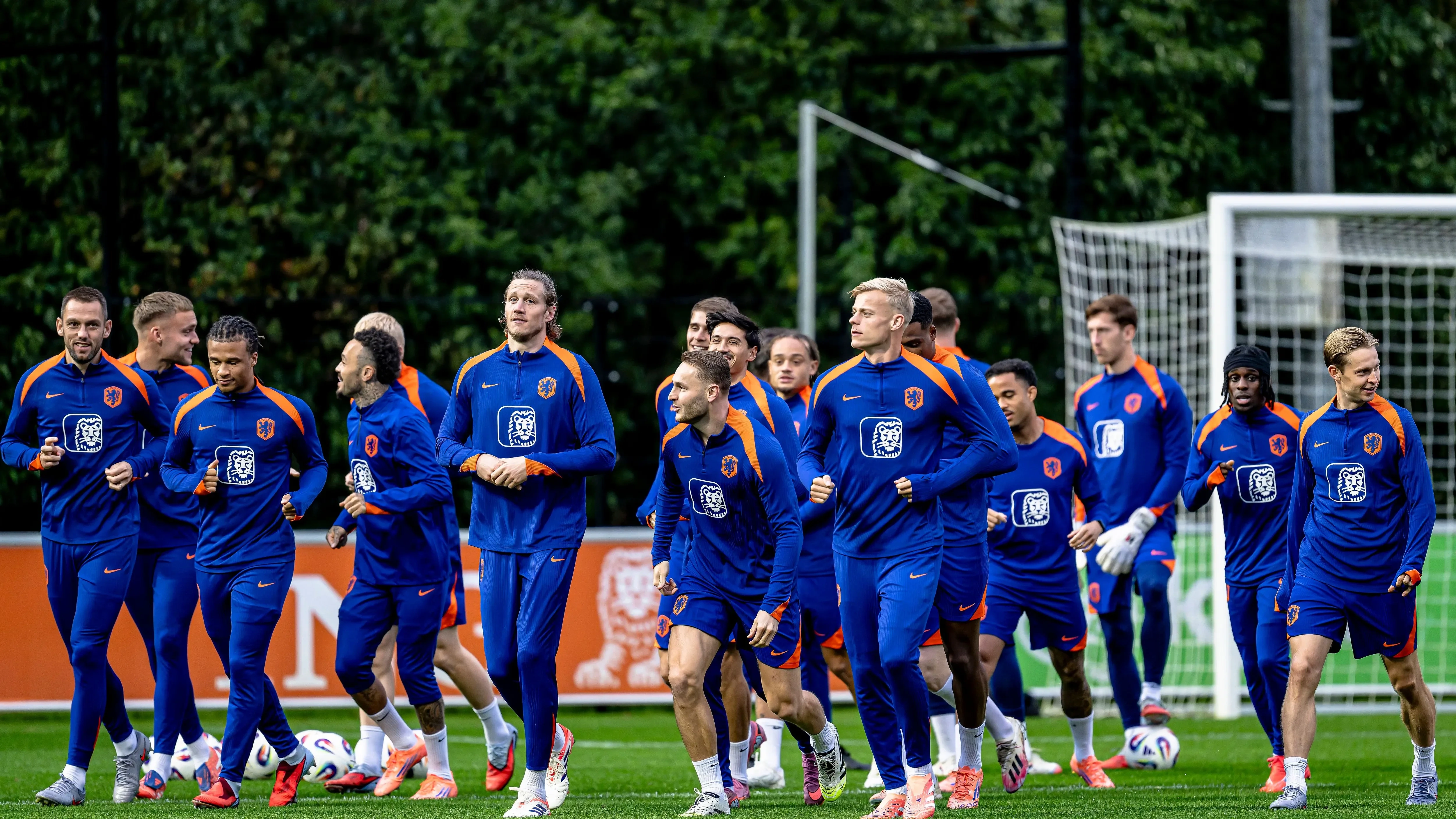 Robin Roefs Shines as Sunderland Keeper Secures 1‑0 Win Over Tottenham with Seven Saves