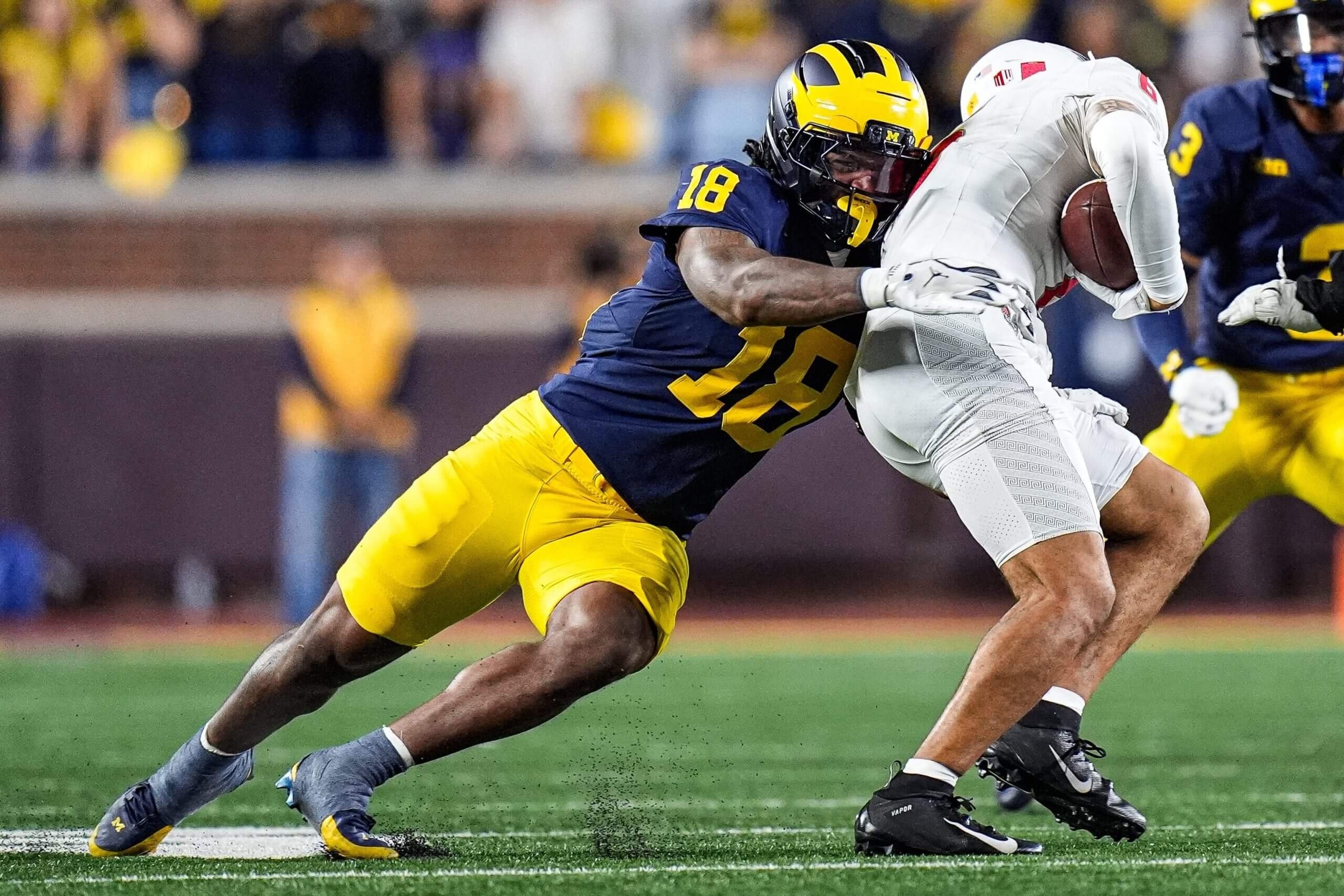 Michigan Spring Football Game: 10 Key Players to Watch Including Savion Hiter, Tommy Carr, Troy Bowles, and More