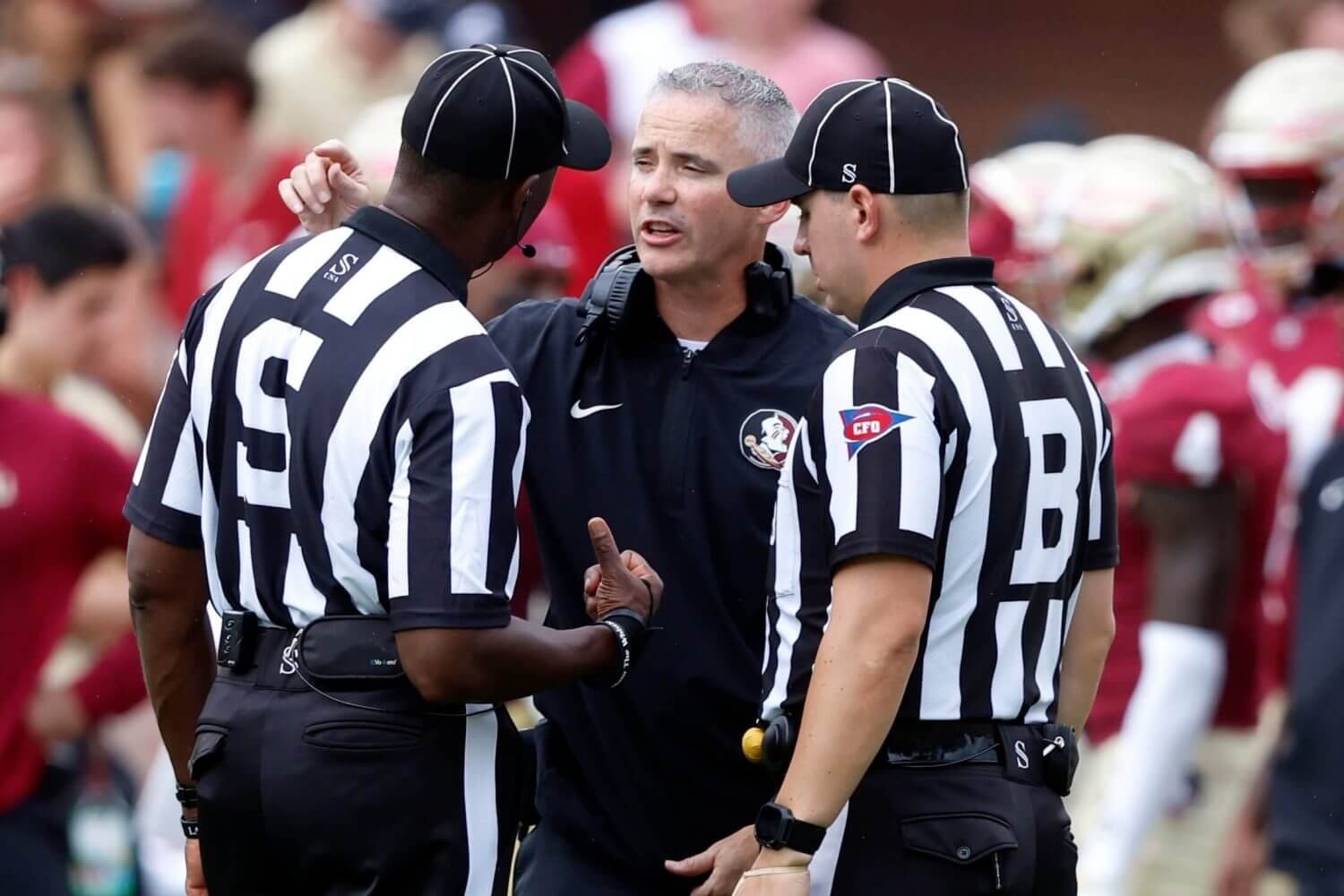 NFL Replacement Referees Unlikely to Come From Top College Ranks