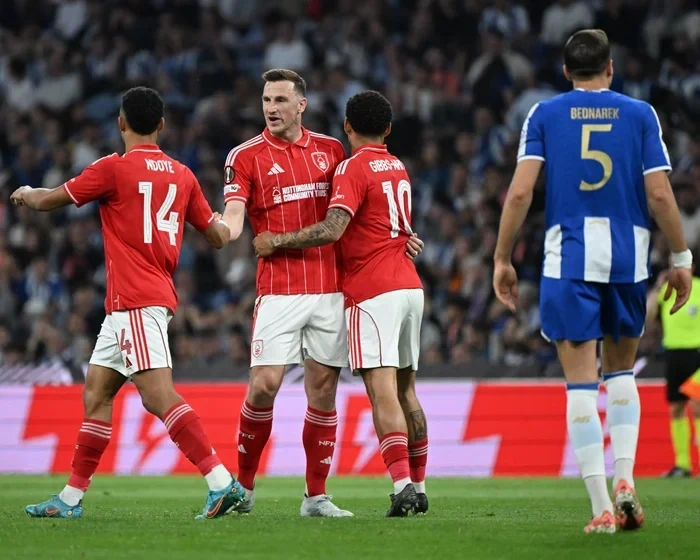 Nottingham Forest 1-1 Porto draw after bizarre own goal