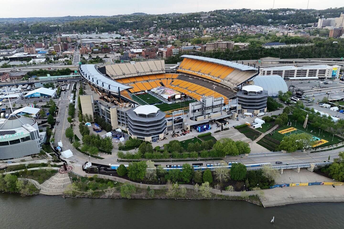 NFL Draft 2026 Rounds 2-3: Live Picks, Grades & Updates