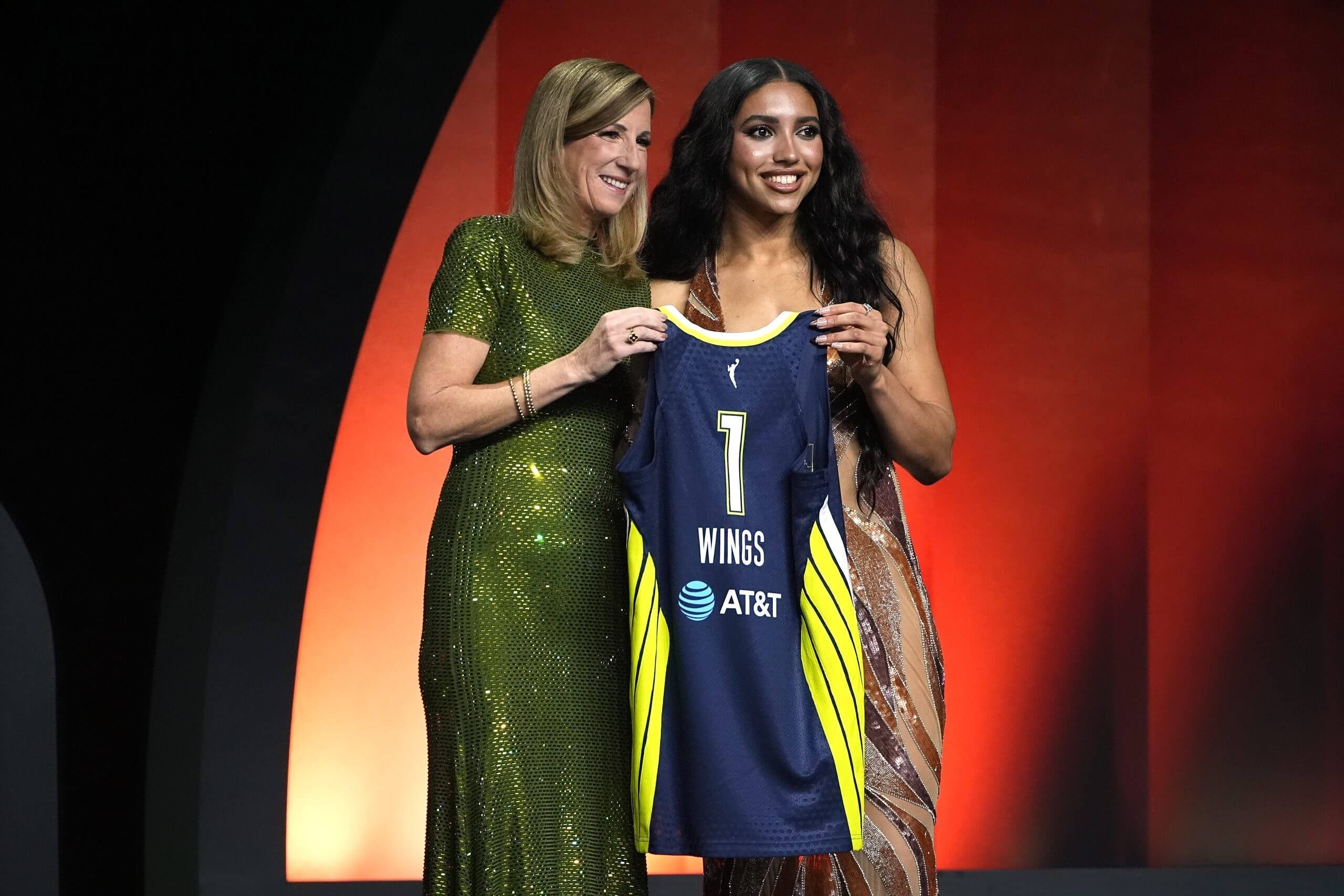 Dallas Wings Choose Azzi Fudd as No. 1 Pick in the 2026 WNBA Draft